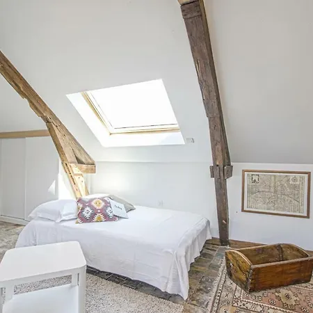 Luckey Homes - Rue Cachin דירה