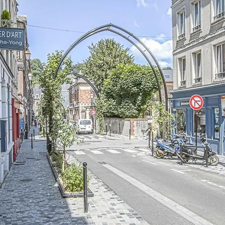 Luckey Homes - Rue Cachin הונפלר